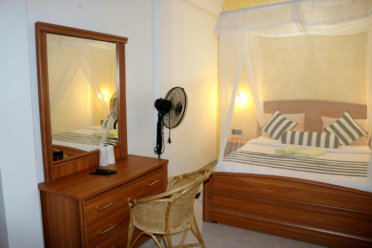 Hotel Ella'S Edge Extérieur photo