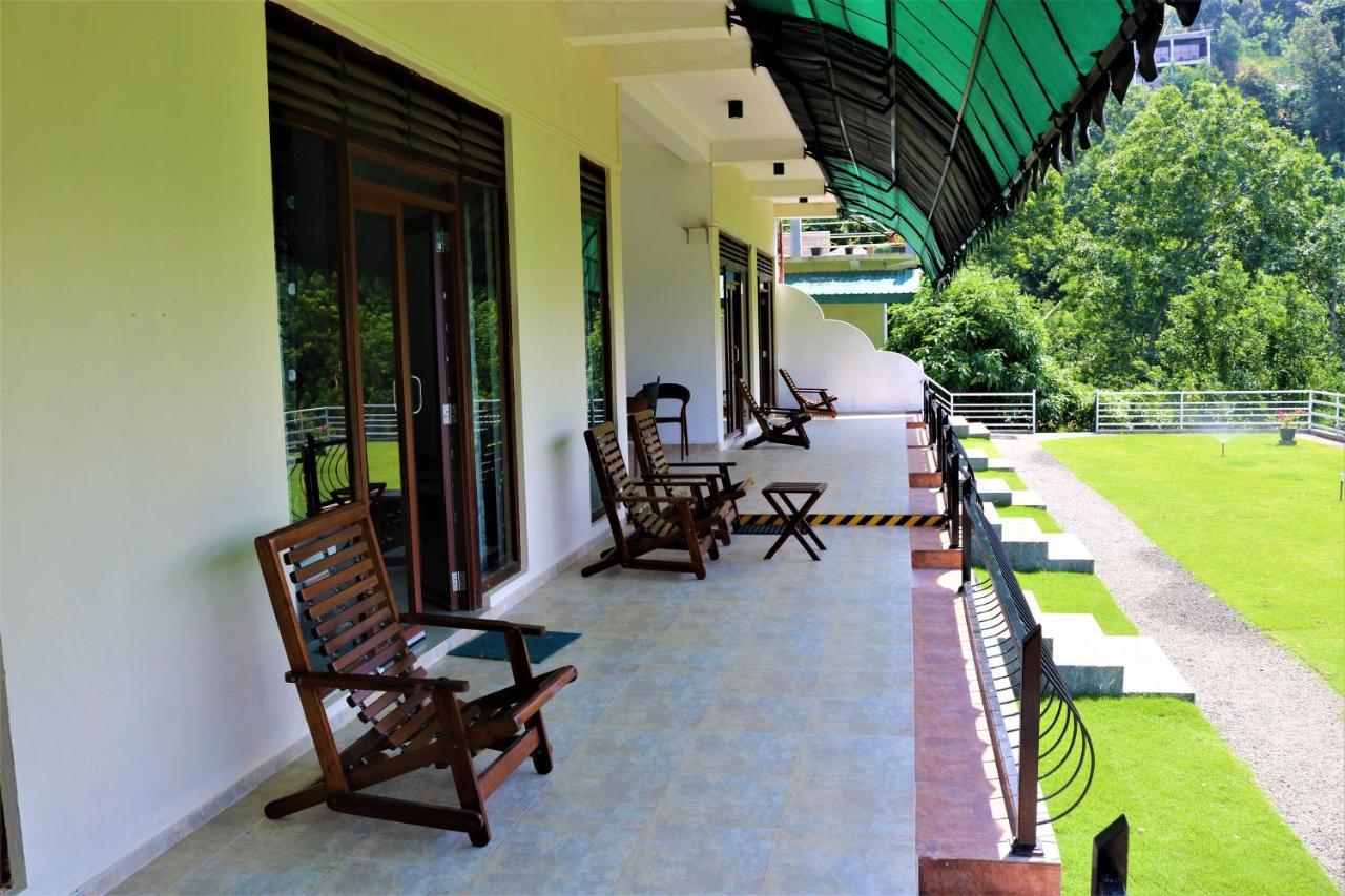 Hotel Ella'S Edge Extérieur photo